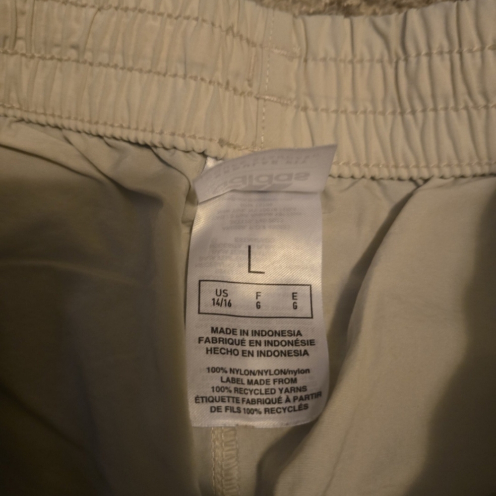Adidas pants - Picture 10 of 12